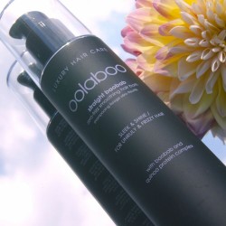 Oolaboo Straight Baobab zero-frizz smoothing hair bath šampūns 250ml Oolaboo Straight Baobab zero-frizz smoothing hair bath šampūns 250ml
