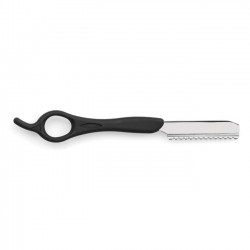 Matu nazis ar melno gumijas rokturi 